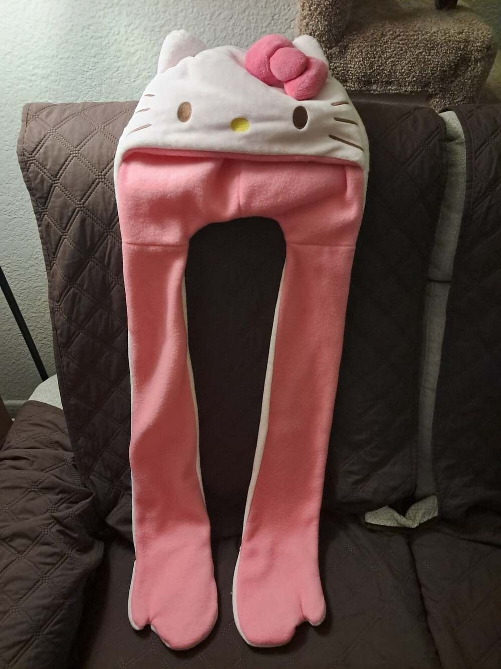 Sanrio Hello Kitty 3-in-1 Winter Hat Scarf and Gloves Pink White
